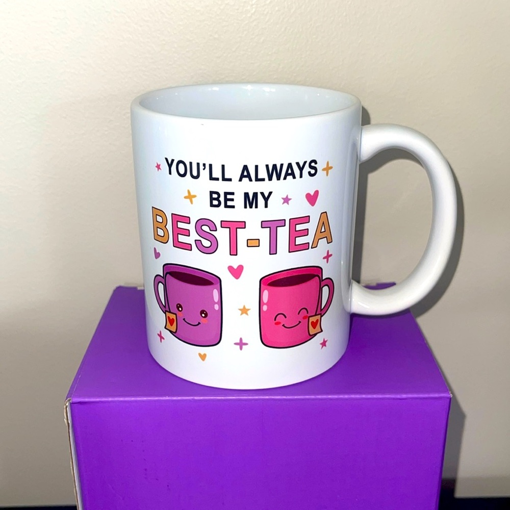❤️NEW!!!❤️ Cute 'Best-Tea' Mug with Pink and Purple Design on both side.